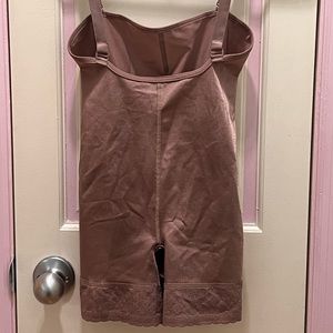 Fajas body shaper with butt lift